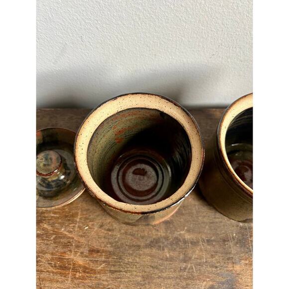 Art Pottery Pair of Lidded Jars | Studio Pottery Lidded Canisters, Set of 2 - Picture 4 of 6